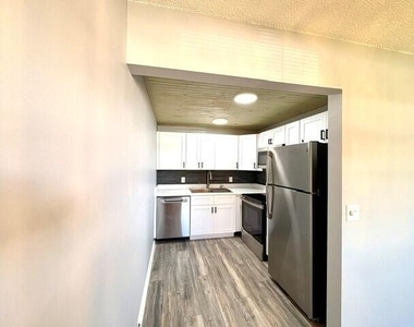 226 Kent N - Photo Thumbnail 5
