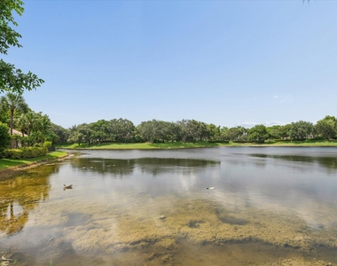 11289 Nw 65th Manor - Photo Thumbnail 23