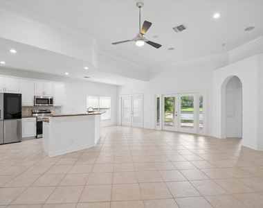 11289 Nw 65th Manor - Photo Thumbnail 3
