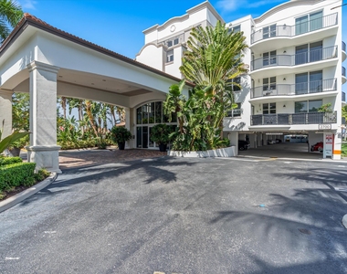 2700 N Federal Highway - Photo Thumbnail 2