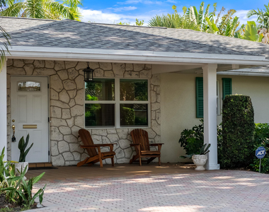 129 Alhambra Place - Photo Thumbnail 1