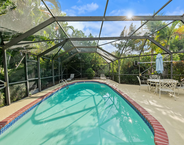 129 Alhambra Place - Photo Thumbnail 33