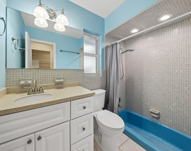 129 Alhambra Place - Photo Thumbnail 18
