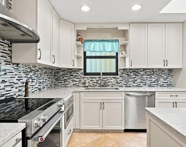 1 Wycliff Road - Photo Thumbnail 17