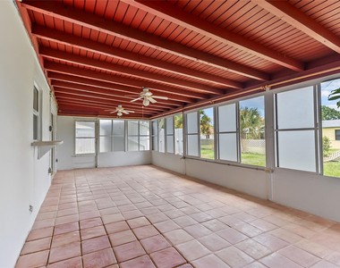 908 Lighthouse Drive - Photo Thumbnail 8