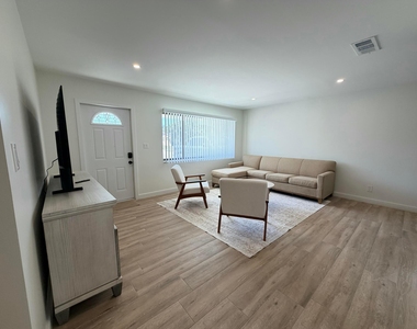 908 Lighthouse Drive - Photo Thumbnail 37