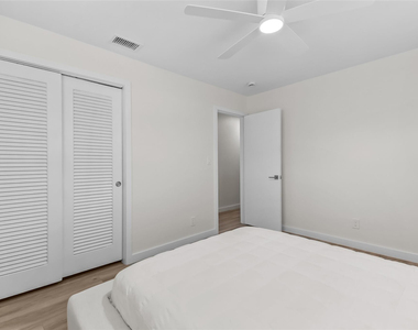 908 Lighthouse Drive - Photo Thumbnail 20