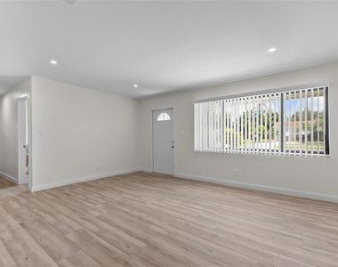 908 Lighthouse Drive - Photo Thumbnail 10