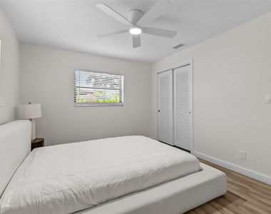 908 Lighthouse Drive - Photo Thumbnail 21