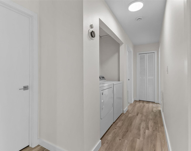 908 Lighthouse Drive - Photo Thumbnail 26