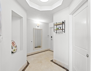 309 E Ocean Avenue - Photo Thumbnail 16