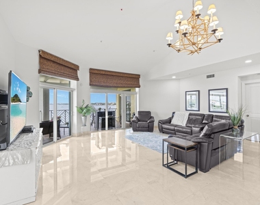 309 E Ocean Avenue - Photo Thumbnail 6