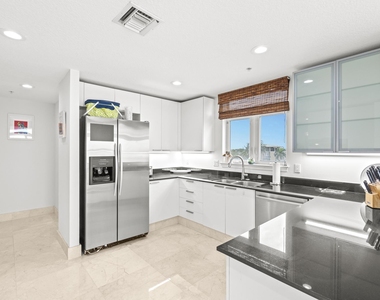 309 E Ocean Avenue - Photo Thumbnail 11