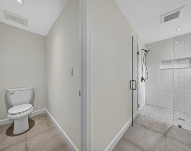 410 Ne 34th Street - Photo Thumbnail 24