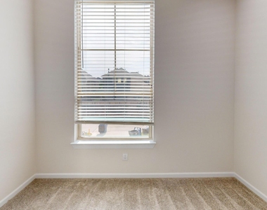 16154 Doe Lake Drive - Photo Thumbnail 14