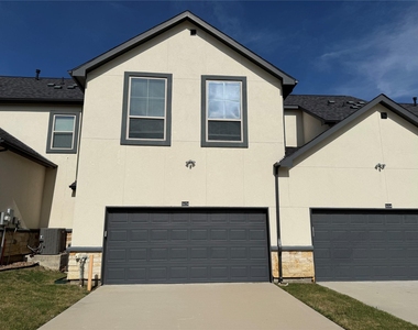 16154 Doe Lake Drive - Photo Thumbnail 21