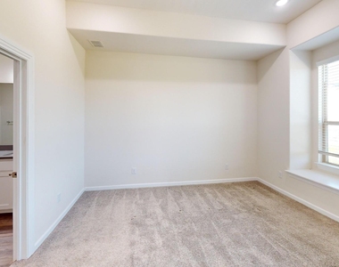 16154 Doe Lake Drive - Photo Thumbnail 9