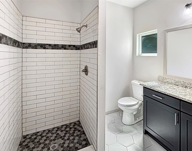 1719 25th Street - Photo Thumbnail 11
