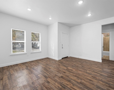 129 Arapaho Trail - Photo Thumbnail 8
