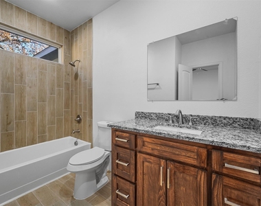 129 Arapaho Trail - Photo Thumbnail 13