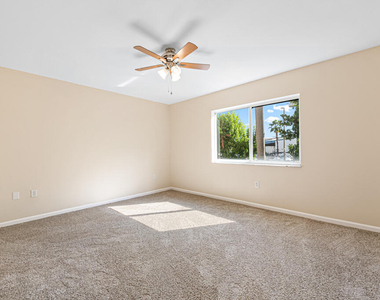 900 Scotia Drive - Photo Thumbnail 15