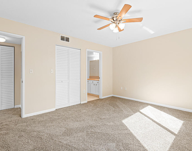 900 Scotia Drive - Photo Thumbnail 16