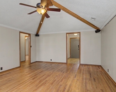 604 Baker Drive - Photo Thumbnail 10