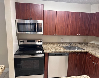 10773 Cleary Boulevard - Photo Thumbnail 28