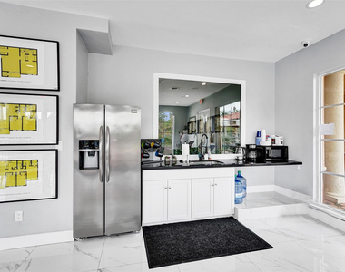 10773 Cleary Boulevard - Photo Thumbnail 28