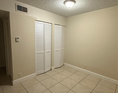 10773 Cleary Boulevard - Photo Thumbnail 16