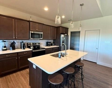 3839 Kala Drive - Photo Thumbnail 2