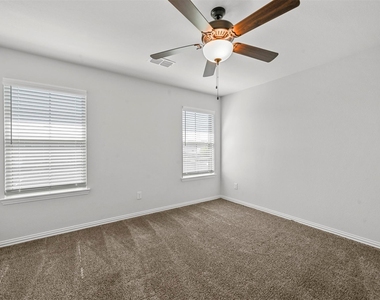 236-238 W Lake - Photo Thumbnail 10