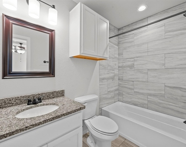236-238 W Lake - Photo Thumbnail 15