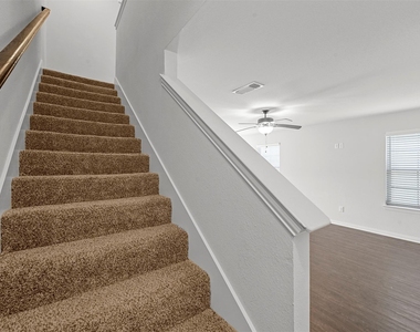236-238 W Lake - Photo Thumbnail 9