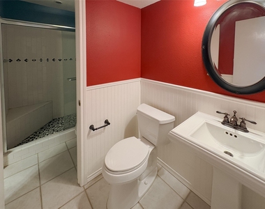 8637 N Normandale Street - Photo Thumbnail 12