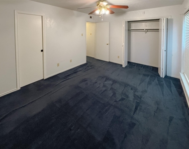 8637 N Normandale Street - Photo Thumbnail 17