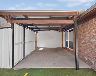 304 Cole Street - Photo Thumbnail 31