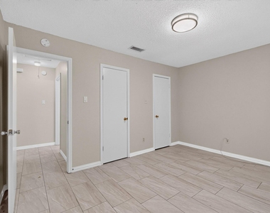 304 Cole Street - Photo Thumbnail 24