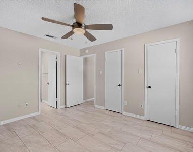 304 Cole Street - Photo Thumbnail 17