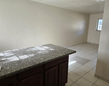 1560 Ne 111th Street - Photo Thumbnail 6