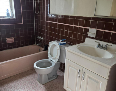 1560 Ne 111th Street - Photo Thumbnail 4