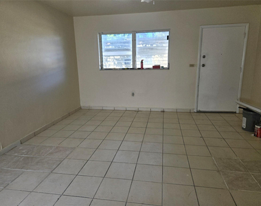 1560 Ne 111th Street - Photo Thumbnail 12