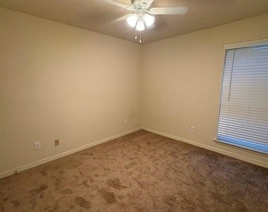 9514 Summerhill Lane - Photo Thumbnail 1