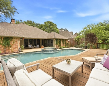 8710 Sanshire Avenue - Photo Thumbnail 33