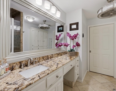 8710 Sanshire Avenue - Photo Thumbnail 17