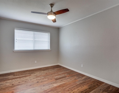 5906 Brushy Creek Trail - Photo Thumbnail 18