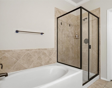 4717 Lathem Drive - Photo Thumbnail 6