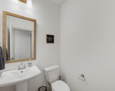 4345 Union Street - Photo Thumbnail 9