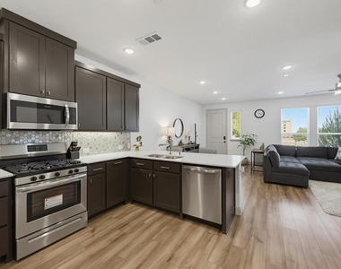 4345 Union Street - Photo Thumbnail 7