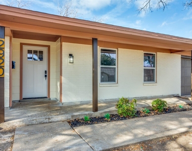 2920 Choctaw Trail - Photo Thumbnail 1
